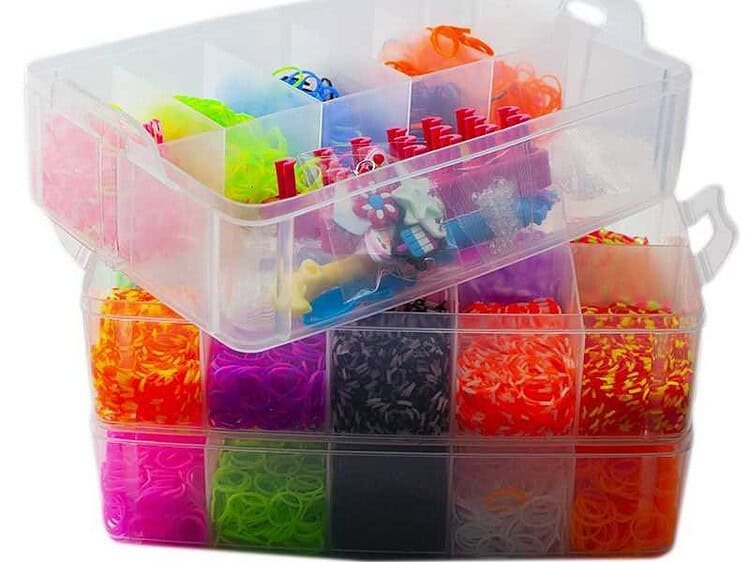 9000 piese - - Setul contine: 3 crosete