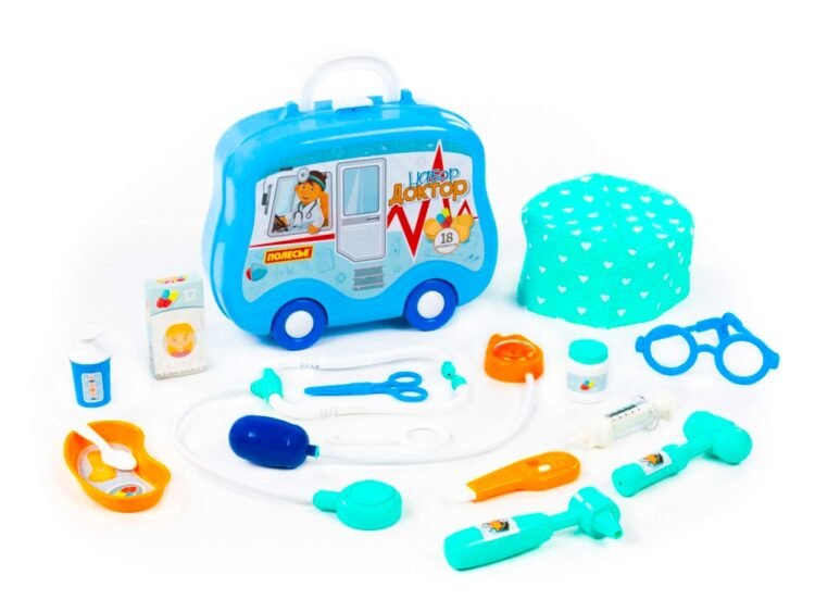 - Cele 18 elemente ale setului sunt dispuse intr-o gentuta pe roti.