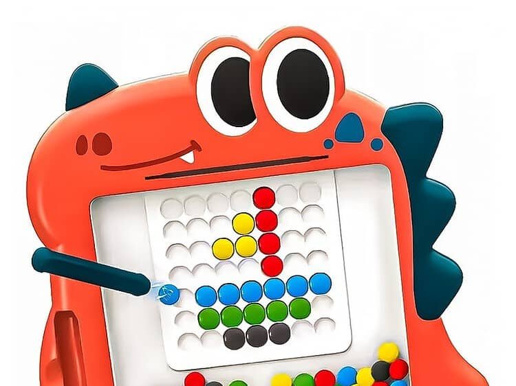 Dinozaur - - Jucaria contine: 1 tabla de joc cu 1 stilou pentru manipulare discuri si 50 discuri si 6 carduri cu modele.