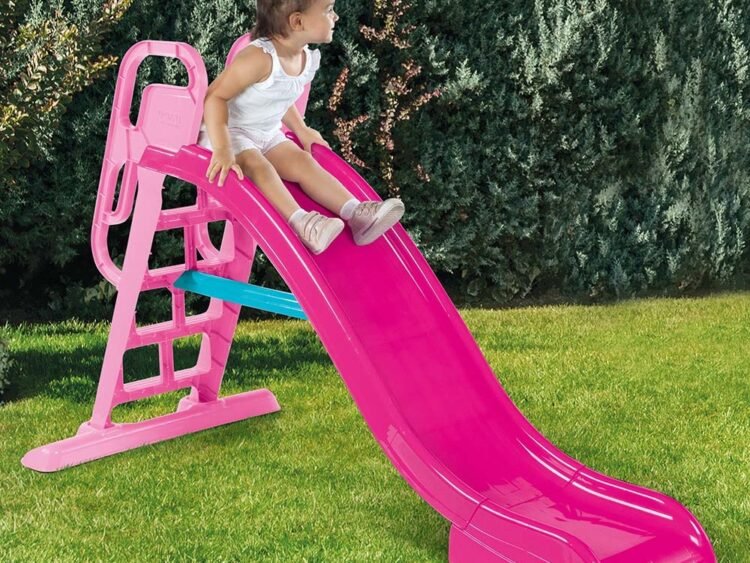 echipate cu manere mari si ergonomice si trepte antiderapante.