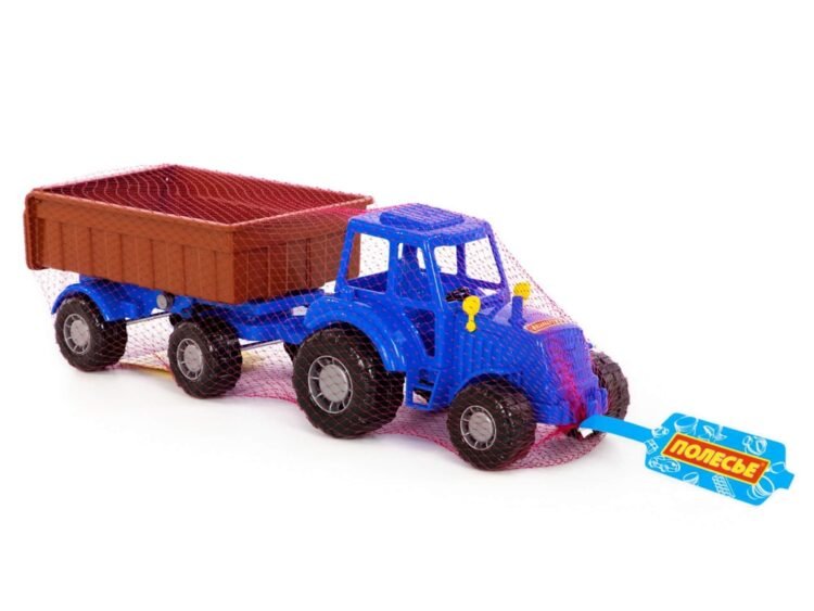 - Designul tractorului presupune prezenta a patru perechi de roti mari