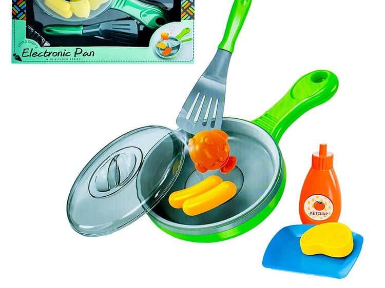 Ustensile bucatarie + accesorii - - Setul contine: 1 tigaie cu capac