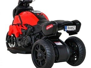 1. Jucarie motore electric pentru copii, sigură și distractivă pentru zilele active.