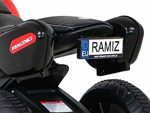 1. Jucarie masina adrivata pentru copii, perfect pentru joaca in aer liber.