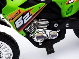 Jucarie motor electric pentru copii, culoare verde, detalii realiste, sigur pentru joaca.