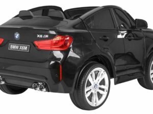 1. Mașinuță electrică pentru copii BMW X6 M neagră, perfectă pentru joacă și distracție.