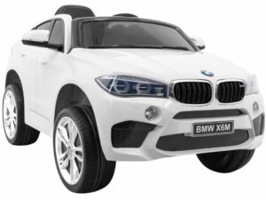 Mașină electrică pentru copii BMW X6M alb, jucărie pentru cei mici, ideală pentru grădiniță și joacă outdoor.