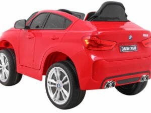 Mașinuță electrică pentru copii BMW, roșie, design realist, jante din aluminiu, perfectă pentru joacă în siguranță.