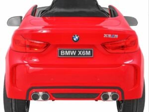 BMW X6M, mașină sport roșie, design aerodynamic, vision premium, potrivit pentru pasionații de autoturisme.