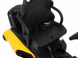 Scaun de mașină pentru copii, siguranță și confort, model sport pentru auto, accesoriu auto pentru copii.