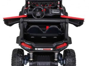 Mașinuță electrică pentru copii, model SUV, perfectă pentru joacă și aventură.
