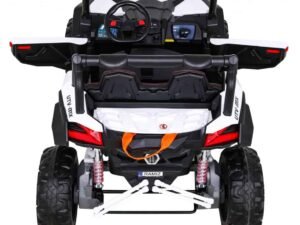 Mașinuță electrică pentru copii, model sport, cu design modern și sigur, ideală pentru joaca în aer liber.