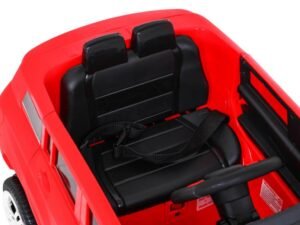 1. Masina rosie pentru copii, jucarie de exterior și interior, ideală pentru distractie.