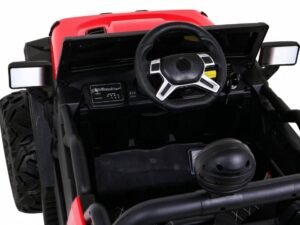 Mașină electrică pentru copii cu volan și oglinzi laterale, perfect pentru joacă și aventură.