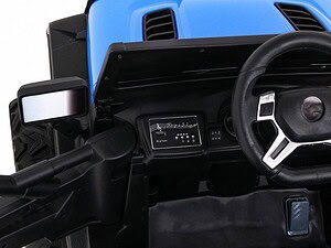 Consolă de comandă pentru jucării, detalii tehnice realiste pentru copii și colecție de jucării.