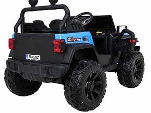 Mașinuță electrică pentru copii, model off-road cu design realist și robustețe, ideală pentru distracție în aer liber.