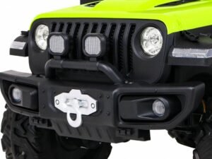 Mașină electrică pentru copii, design realist Jeep cu faruri și detalii robuste, pentru distracție în siguranță.