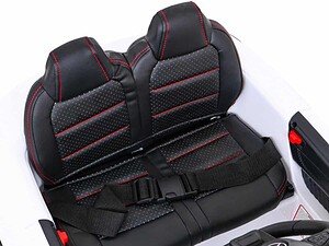 1. Scaun auto pentru copii, sigur și confortabil, pentru mașină.