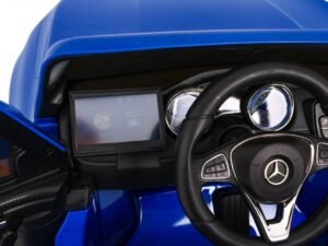 Volan de mașină electrică pentru copii cu funcții realiste, design atractiv și siguranță copii.