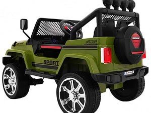 Mașinuță electrică pentru copii, model sport, verde, 4x4, ideală pentru joacă în aer liber.