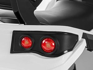 Lumini spate pentru bicicletă electrică, siguranță și vizibilitate maximă pe drum.