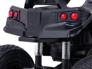 Mașină electrică pentru copii cu design realist, ideală pentru joacă și aventuri în curte.