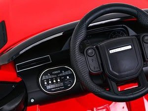 Jucarie auto pentru copii, volan cu funcții sonore, lumini și butoane pentru distracție sigură.