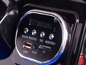 1. Sistem audio box pentru copii, portabil și practic pentru orice petrecere sau joacă.