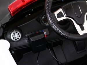 Joaca masina electrica pentru copii, volan cu butoane si scaun confortabil. Ideala pentru micii pasionati de condus si aventuri imaginative.