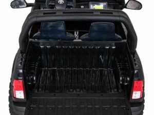 Mașină electrică pentru copii, cu pădure de bagaje și volan ergonomic pentru distracție sigură.