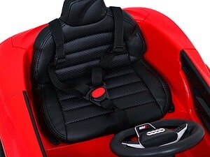 1. Scaun de mașină pentru copii, sigur și confortabil, ideal pentru divertisment.