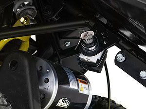 Cheie încuietor motor electric pentru jucării, detaliu din drona sau mașinuță electrică pentru copii.