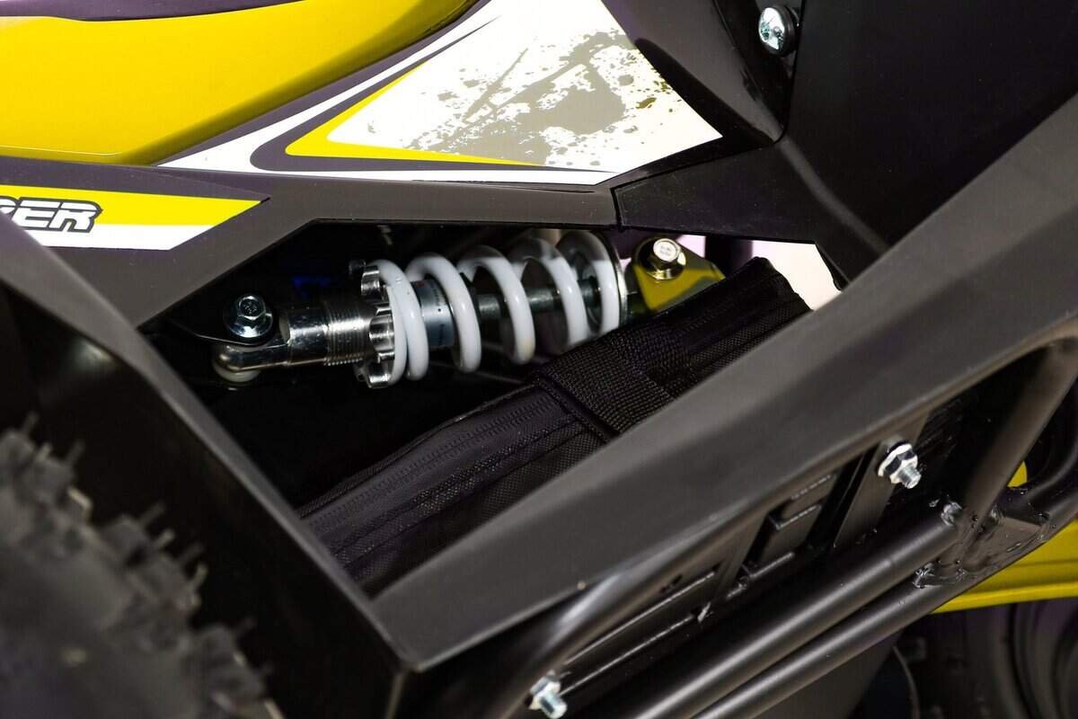 Jucarii pentru copii, casuta colorata pentru joaca, personaje de plus, mobila pentru camera copilului, cadouri pentru copii, decor pentru camera de joaca, jucarii educative, seturi de jucarii, decor de camera copil, accesorii pentru camera de copil.