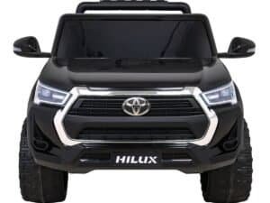 1. Masina electrica pentru copii, model Toyota Hilux, durabilă și realistă.