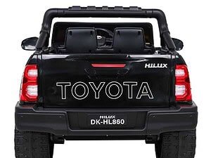 Dungă toy pickup toyota cu logo mare pe spate, negru, detaliu pentru joacă și aventură.