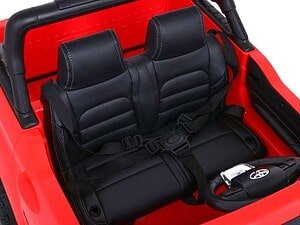 1. Scaune din piele pentru mașinuțe electrice pentru copii, confortabile și durabile.