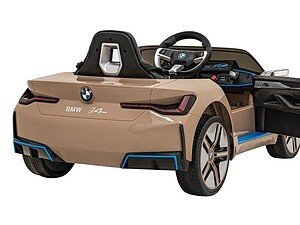 Mașină electrică pentru copii BMW i4, jucarie de calitate pentru cei mici, în culoare bej.