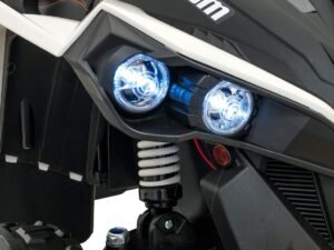 Jucarie motocicleta copii cu faruri albastre luminoase, detaliu realist si distractiv pentru joaca in aer liber.