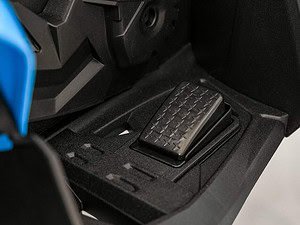 1. Pedala metalică pentru automobil, accelerație și frână, pentru jocuri și divertisment copii.