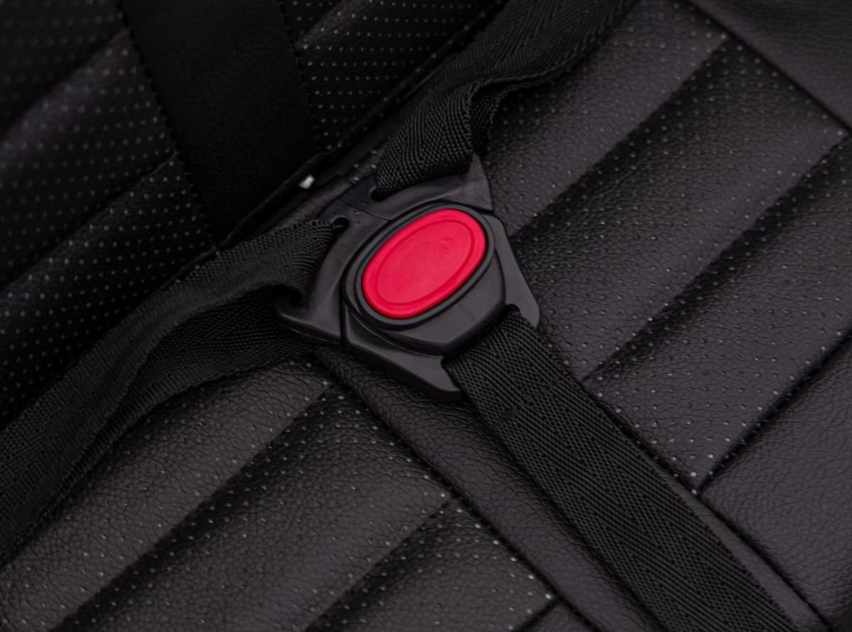 Ușă de siguranță pentru scaune auto, sistem de fixare pratical și fiabil.