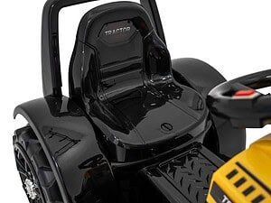 1. Jucarie tractor electric pentru copii, masinuta cu parbriz transparent și detalii cool.