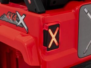 Tractor electric pentru copii, jucarie robusta, siguranta si divertisment pentru cei mici.