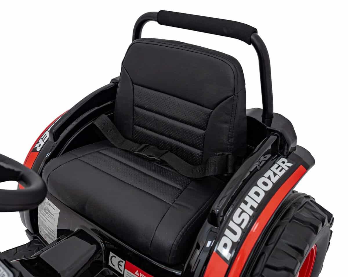 1. Tampoane de protecție pentru jante pe tractorul cu scaun de copii.