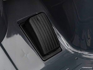 Zadní pedale auto, accesoriu siguranta pentru conducere, imagine detaliu.