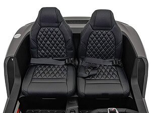 1. Scaune auto sport cu aspect elegant, confortabile pentru mașini de luxe.