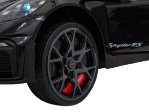 1. Jucarie masina sport neagra cu roti din plastic si detalii rosu.