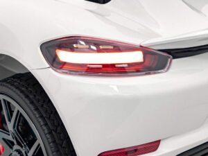 Jucarie pentru copii, casuta, roata si jocuri in mediul indoor, pentru o copilărie fericită și creativă.