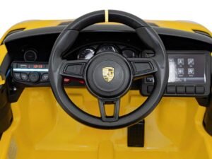 Mașină electrică pentru copii Porsche, design sportiv, siguranță și divertisment pentru cei mici.