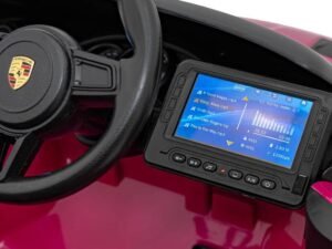 1. Jucărie pentru mașini copii cu volan și ecran cu muzică și efecte luminoase.