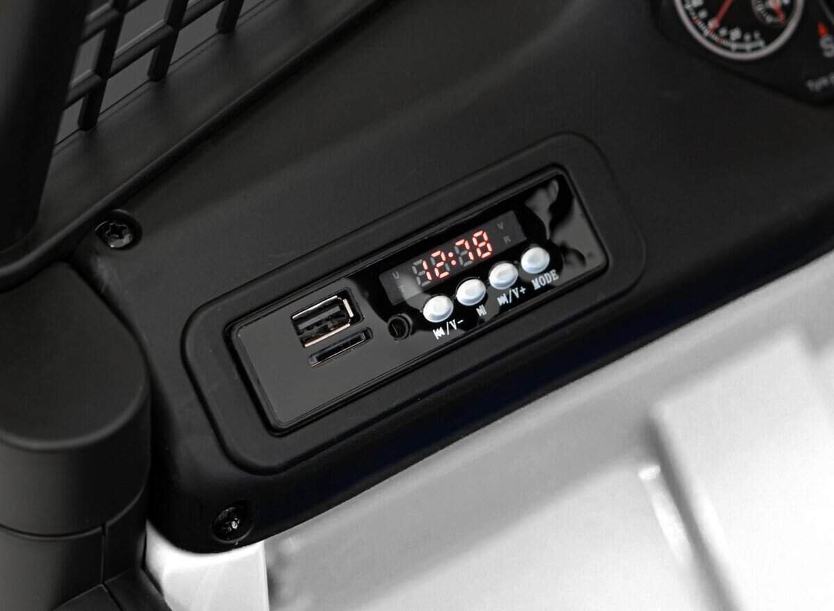 Vehicle OFF ROAD 4x4 SPORT White - Image 12